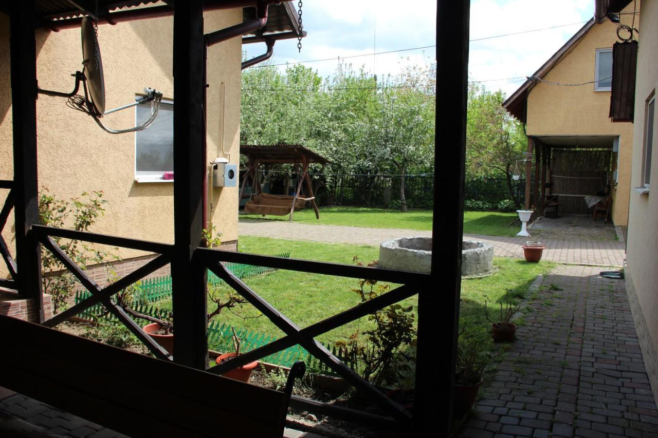 Ріточка Apartment Berehove  Bagian luar foto